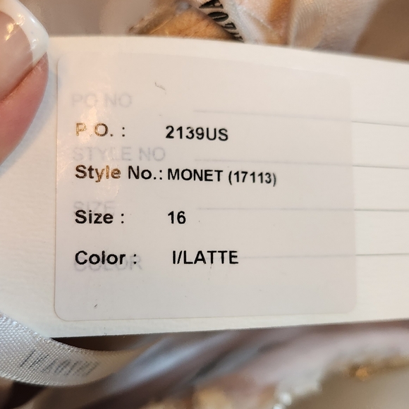 Enzoani beautiful white wedding dress S 16 - Picture 3 of 11